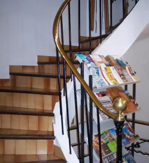 ホテル Hôtel Central