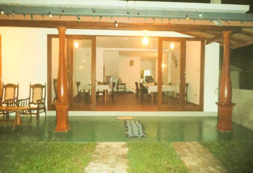 בית מלון כפרי Talalla Sea Anemone