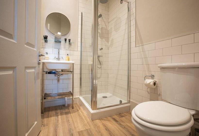 בית מלון כפרי The Crosskeys