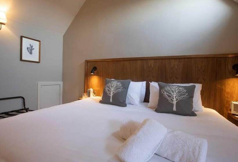 בית מלון כפרי The Crosskeys