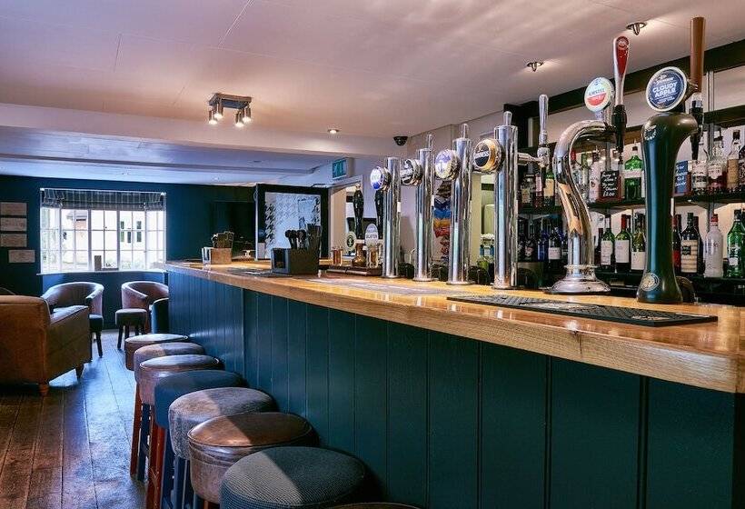 호텔 The Queens Head