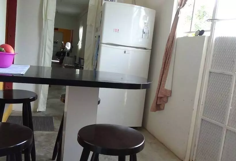 پانسیون Hacienda Tropical Guest House
