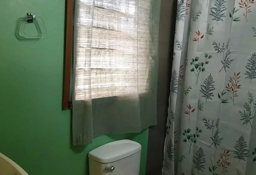 پانسیون Hacienda Tropical Guest House