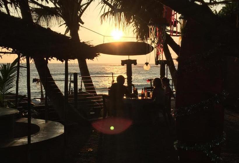 Southern Beach Castle Hotel & Restaurant