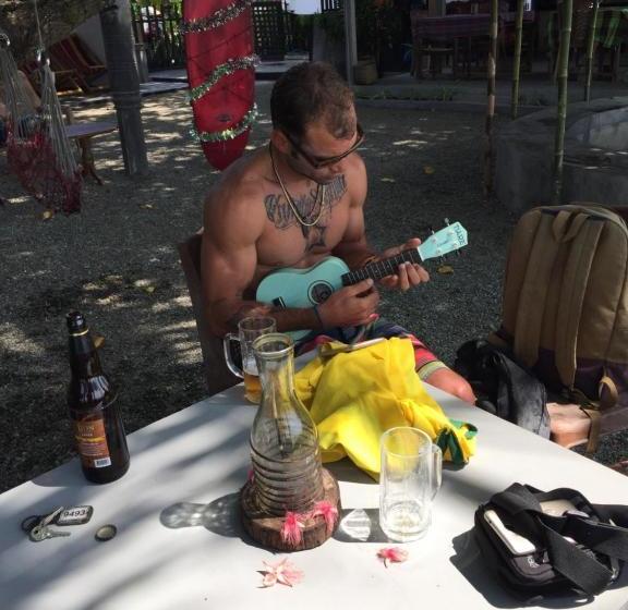 Southern Beach Castle Hotel & Restaurant