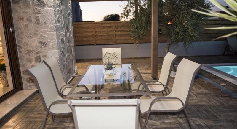 Sperveri Enalio Villas