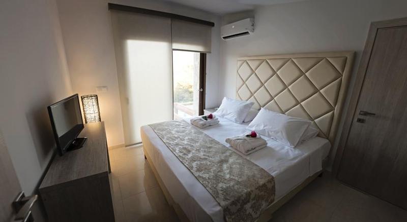 Sperveri Enalio Villas