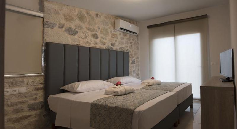 Sperveri Enalio Villas