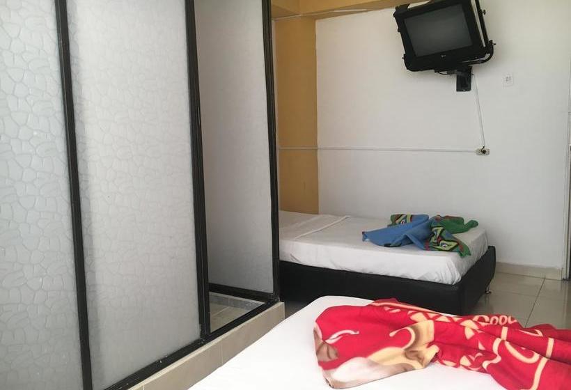 Hotel Brisas De Granada