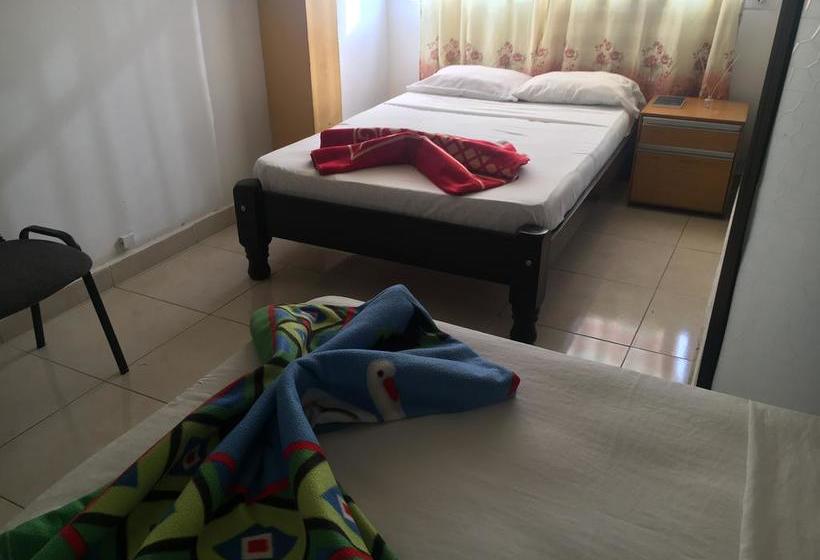 Hotel Brisas De Granada