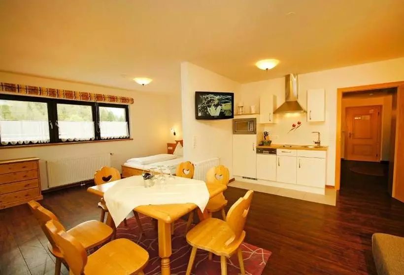 ホテル Haus Hubertus