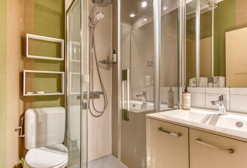 هتل Hôtel Le Cor De Chasse