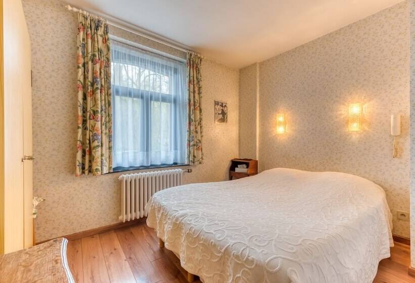 هتل Hôtel Le Cor De Chasse