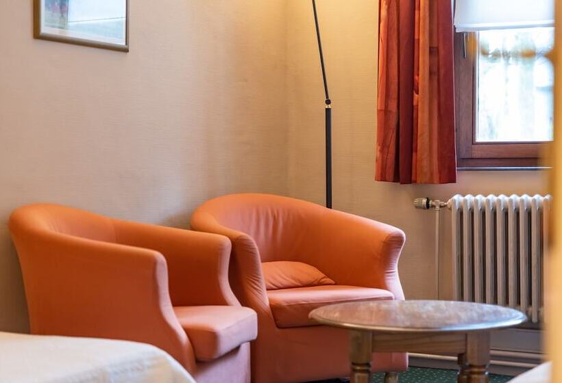 هتل Hôtel Le Cor De Chasse