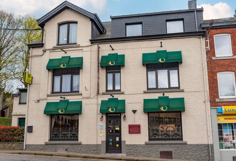 هتل Hôtel Le Cor De Chasse