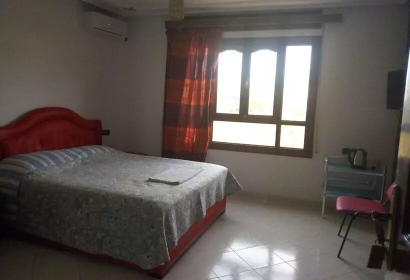 هتل Hôtel Ryad Tetouan
