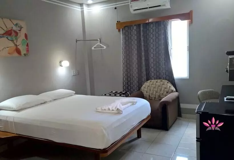 Hotelli Maya Bella Downtown