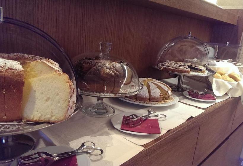 Отель Relais Assunta Madre