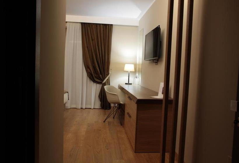 Отель Relais Assunta Madre