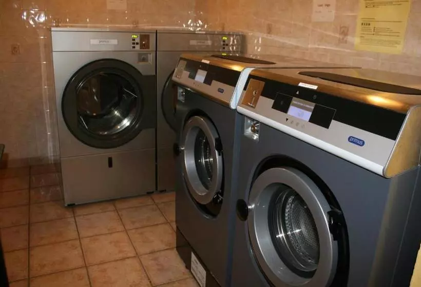 Hotelli Résidence Universitaire Lanteri