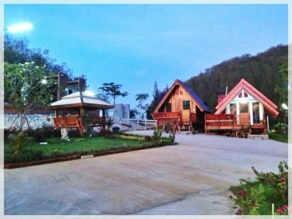 Курорт บ้านเรือนไท มวกเหล็ก Ban Ruenthai Muaklek