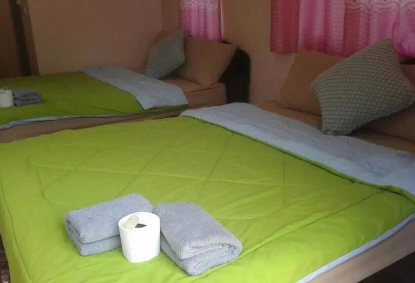 Lomakeskus บ้านเรือนไท มวกเหล็ก Ban Ruenthai Muaklek