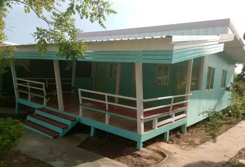 Lomakeskus บ้านเรือนไท มวกเหล็ก Ban Ruenthai Muaklek