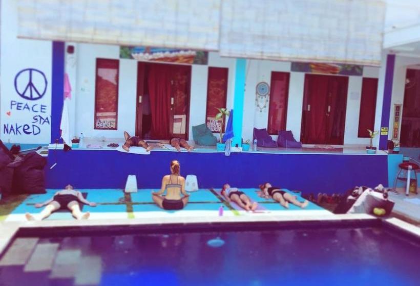 호스텔 Point Break Canggu