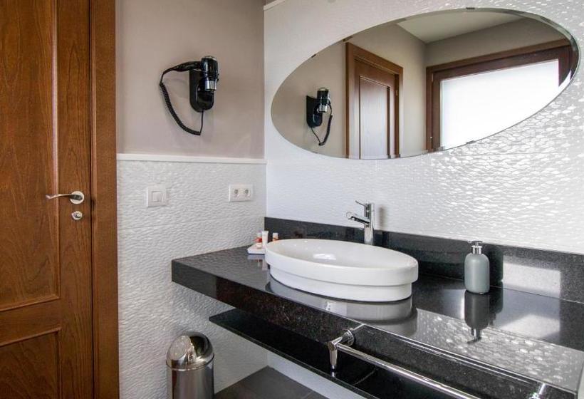 تختخواب و صبحانه Les Feixes Llargues Casa Amb 7 Suites Lloguer De Casa Sencera, Amb Capacitat Per 14 Persones