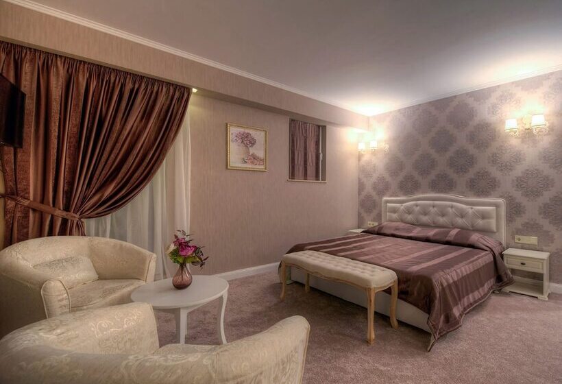 Family Hotel Agoncev