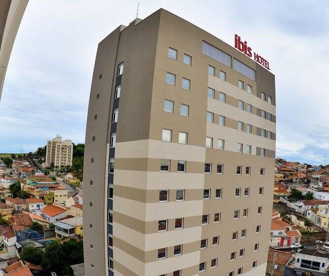 فندق Ibis Jacarei