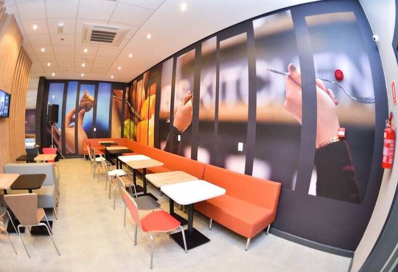 فندق Ibis Jacarei