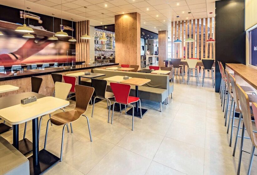 فندق Ibis Jacarei