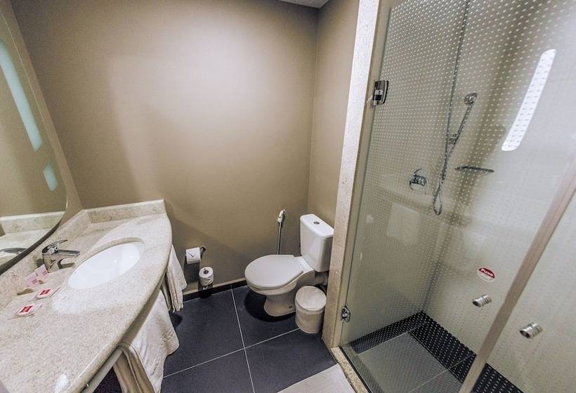 فندق Ibis Jacarei