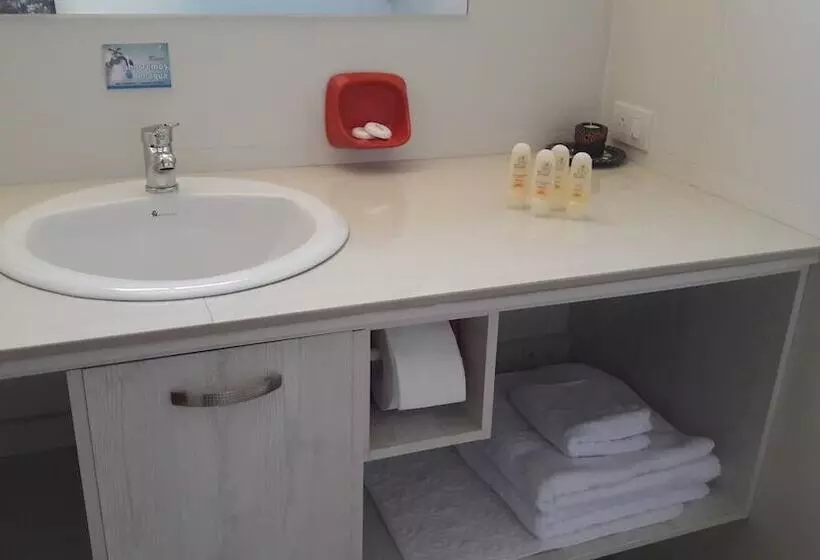 ホテル Rey Salomón