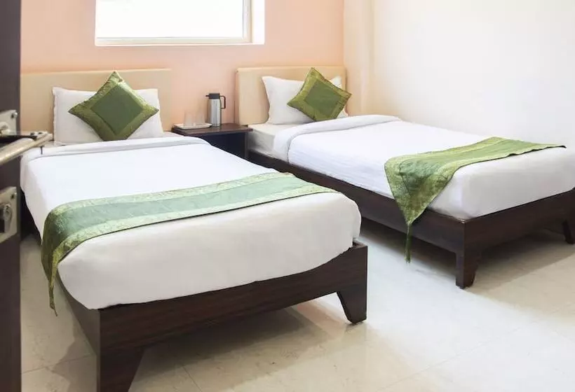 ホテル Treebo Atithi Inn