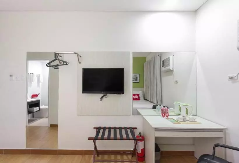 ホテル Zen Rooms Hamersons Cebu
