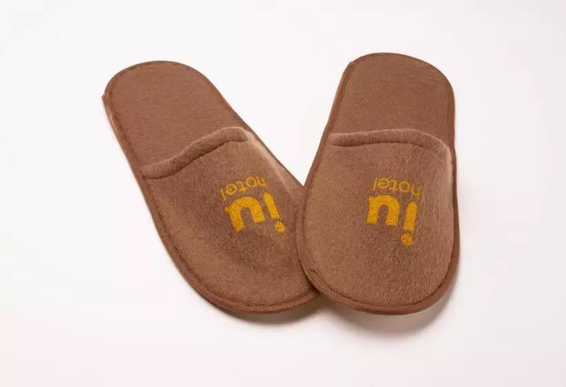 Iu Hotel Shanghai Dongchuan Road Metro Station