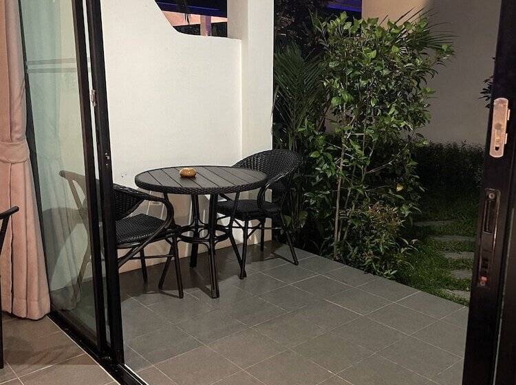 Lotus Bleu Resort & Restaurant