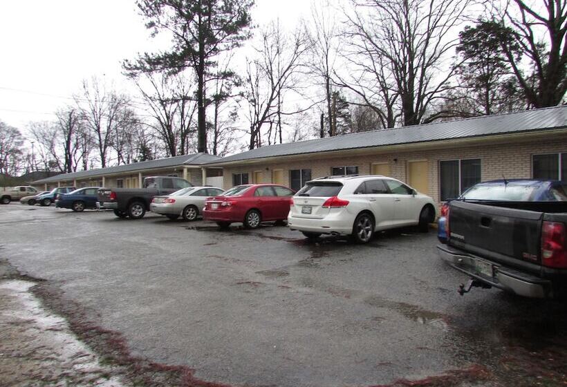 모텔 Parsons Inn Downtown Parsons,tn