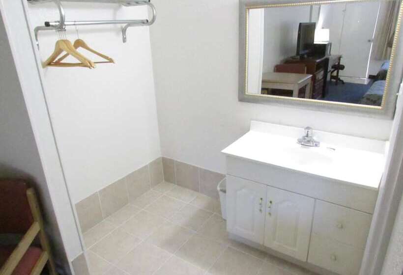 모텔 Parsons Inn Downtown Parsons,tn