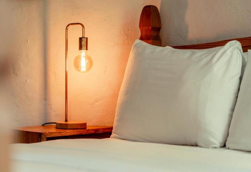 Herberge Bambuda Castle