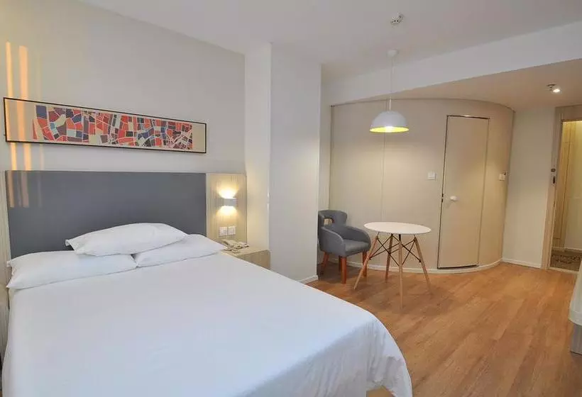 Elan Hotel Nanjing North Daqiao Road Red Sun Plaza