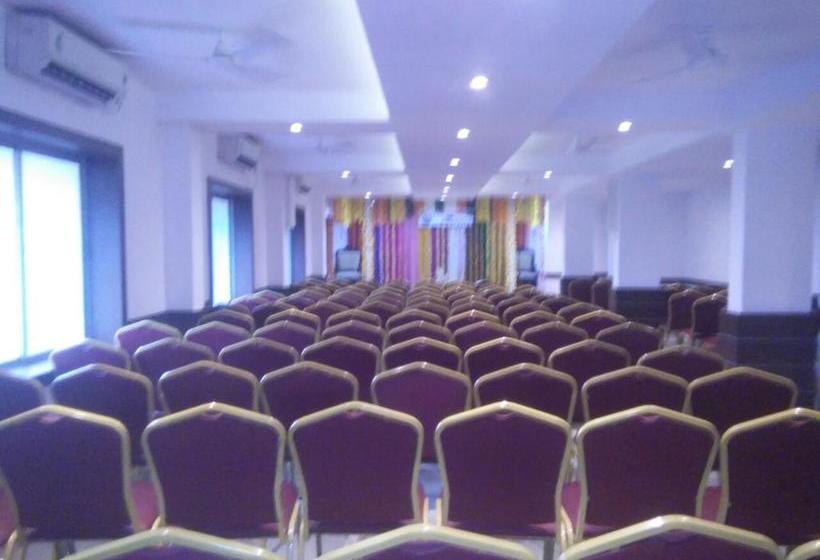 בית מלון כפרי Lalitha Inn