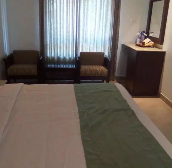 ホテル Lalitha Inn
