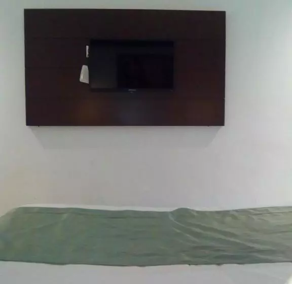 ホテル Lalitha Inn
