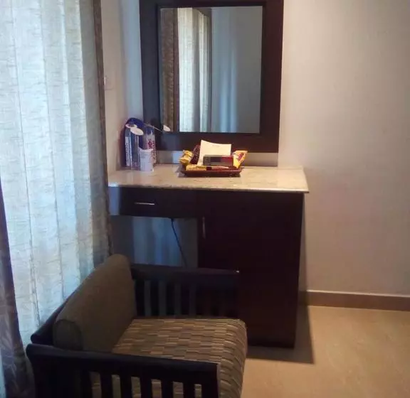 ホテル Lalitha Inn