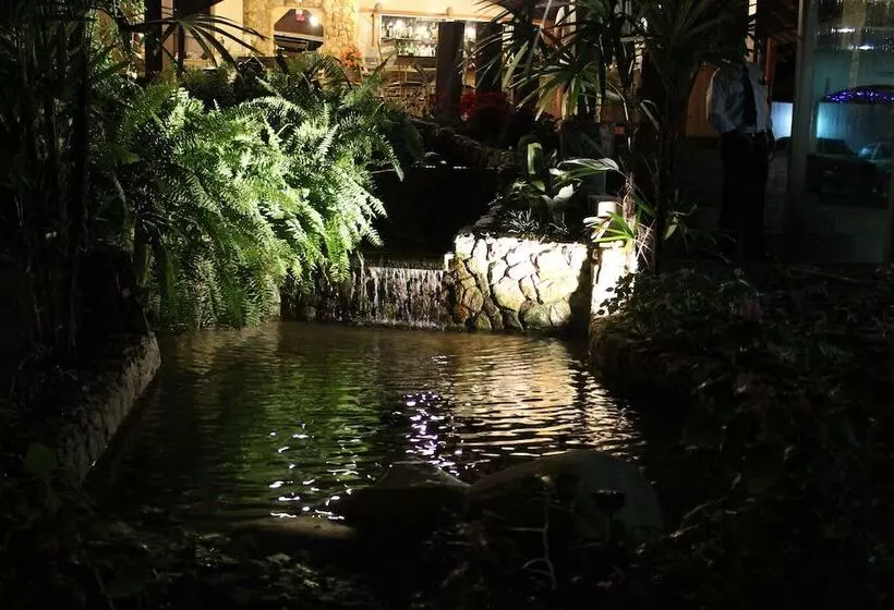 Hotelli Nações Plaza