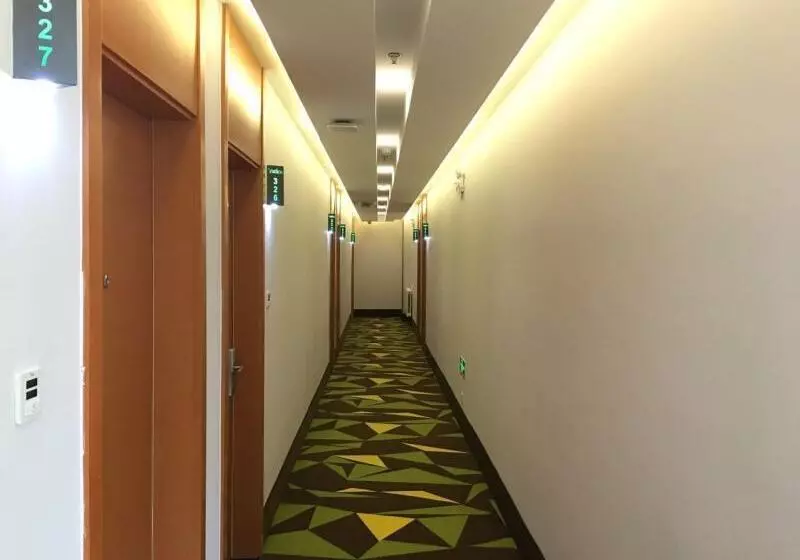 Hotelli Vatica Beijing Changping District Changping Subway Station Xiguan Huandao