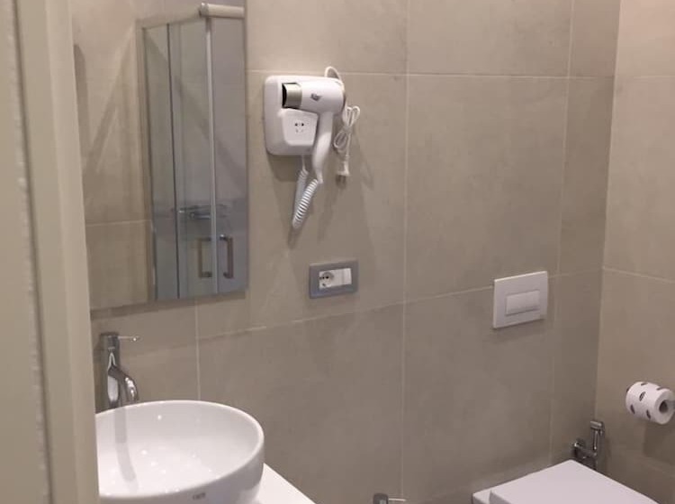 تختخواب و صبحانه Gatto Bianco Duchessa